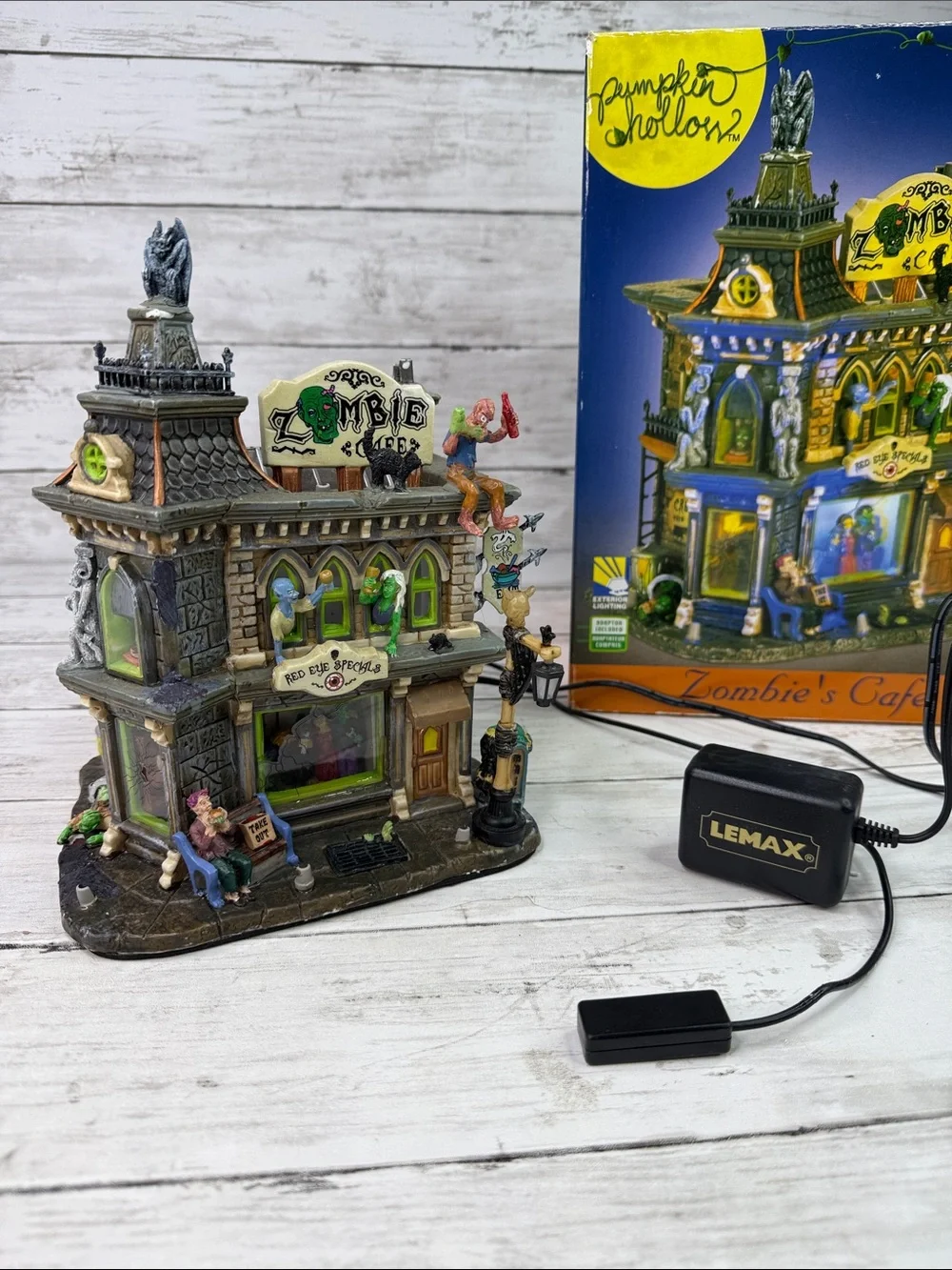 Lemax Spooky Town Halloween Zombie's Cafe Building & Box 65346 Zombie Cafe READ
